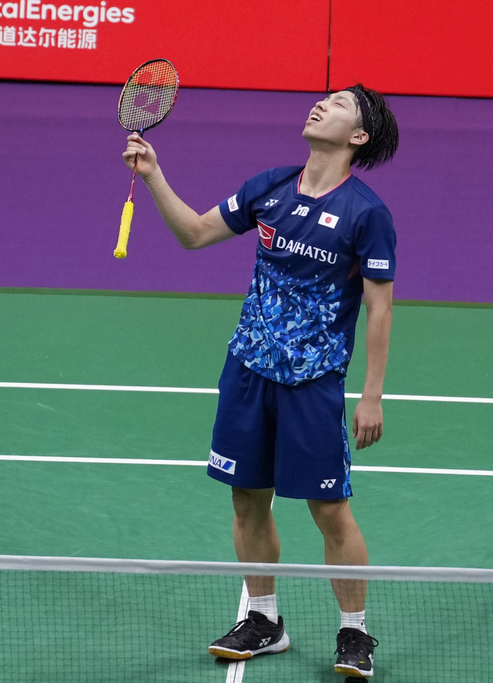 似的防守反 似的防守反