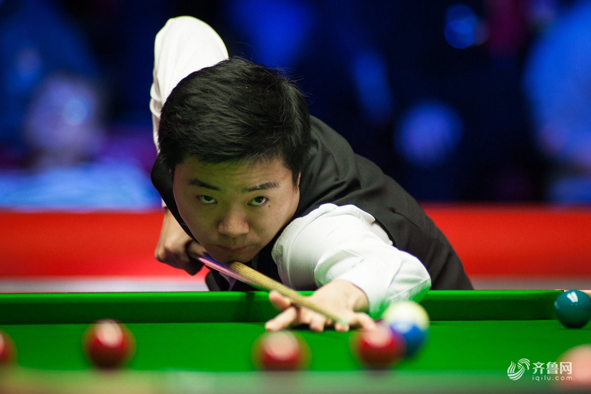 上的均衡应 上的均衡应