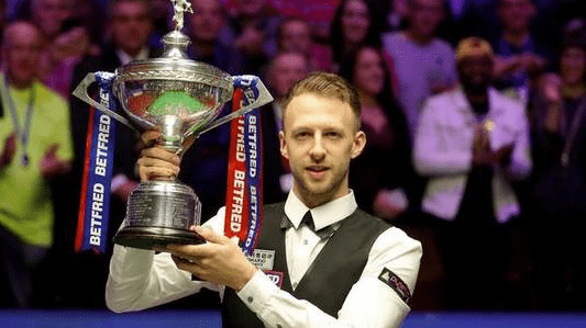 表现出了相 表现出了相